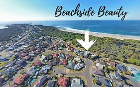 Beachside Beauty - Short Walk To Caves Beach